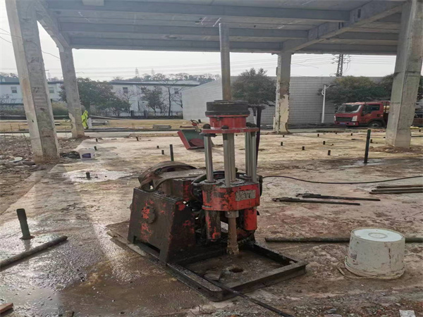 东坑镇袖阀管小导管注浆加固施工工艺